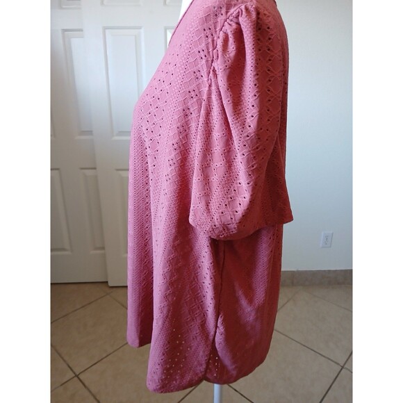 SHEIN Curve Women's  Size 3XL Eyelet Blouse Pink Round Neck Short Petal Sleeve - Picture 4 of 14
